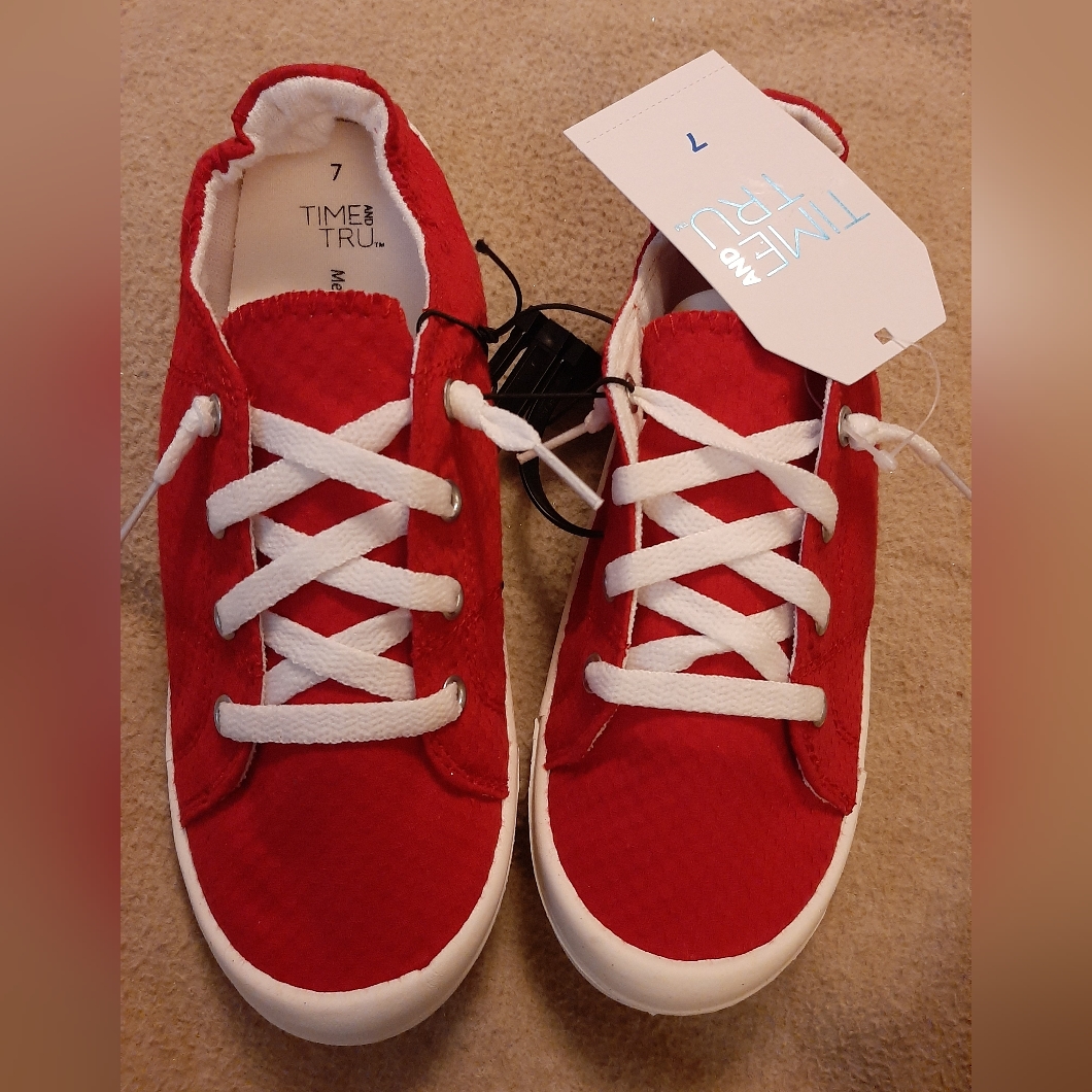 Sz 8 Time And Tru Scrunch Back Slip-On Sneakers